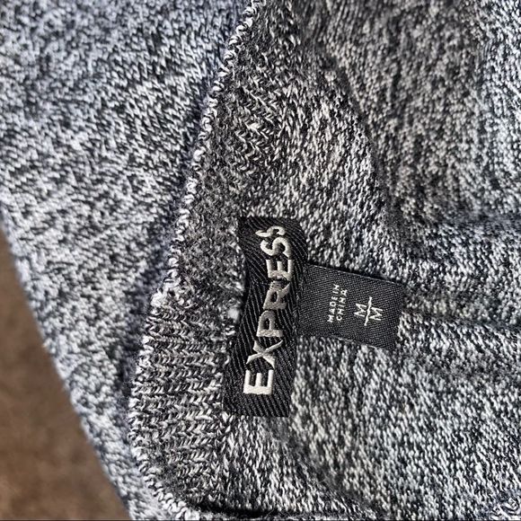 Express gray cold shoulder tunic top sweater size medium - Picture 5 of 7